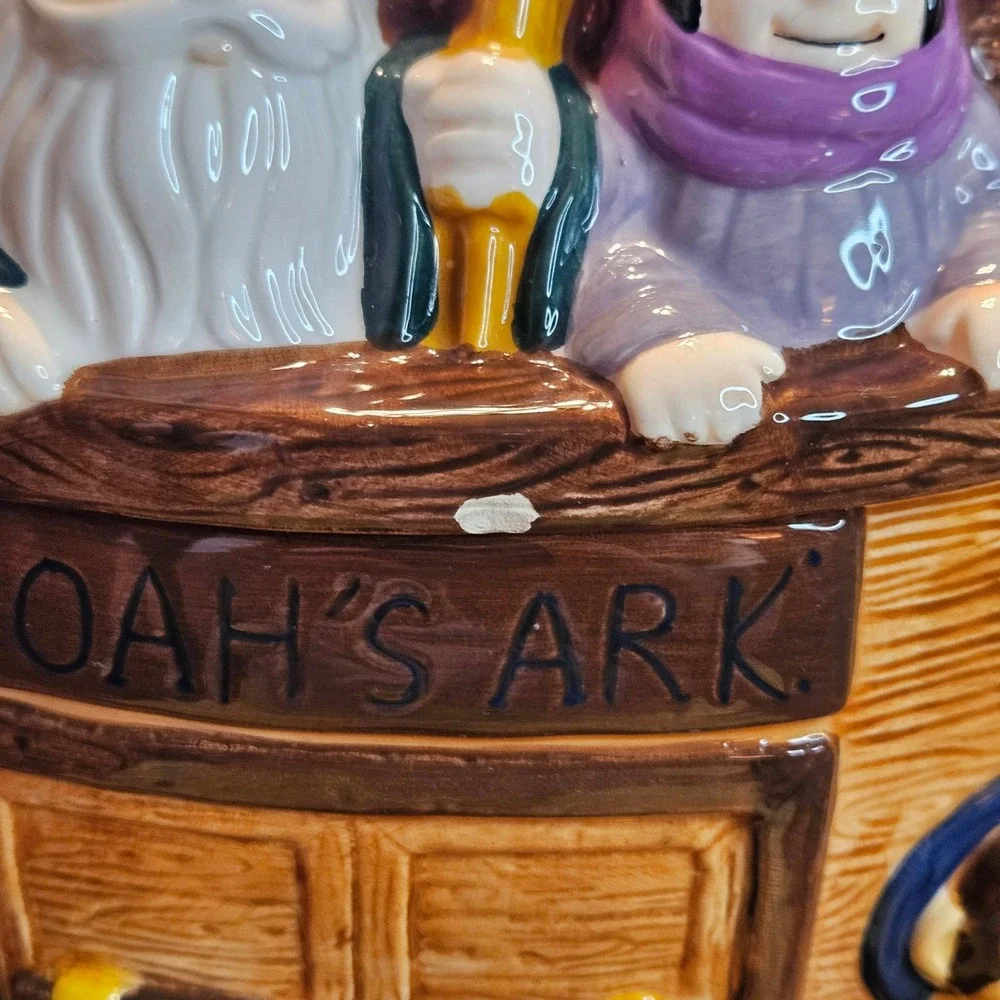Harry and David Noahs Ark Ceramic Cookie Jar Multi Animal Religious Lidded‎ Jar